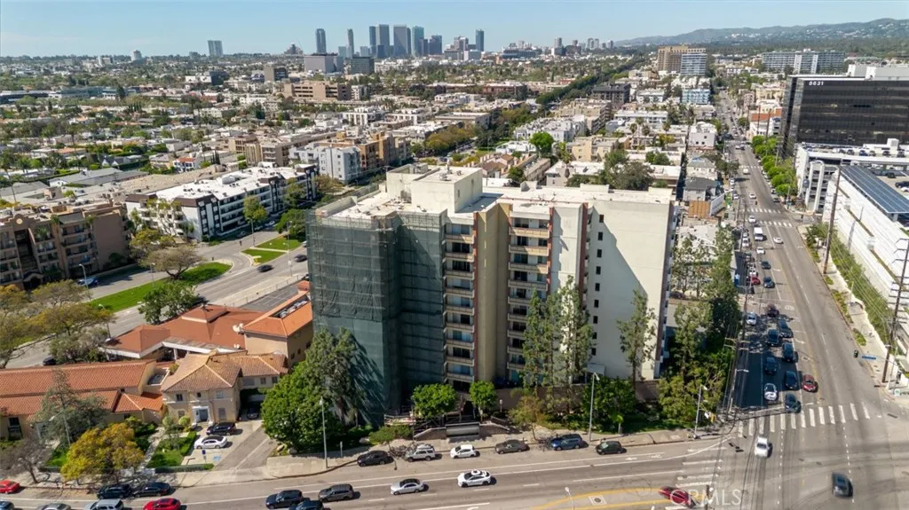 Los Angeles, CA 90048