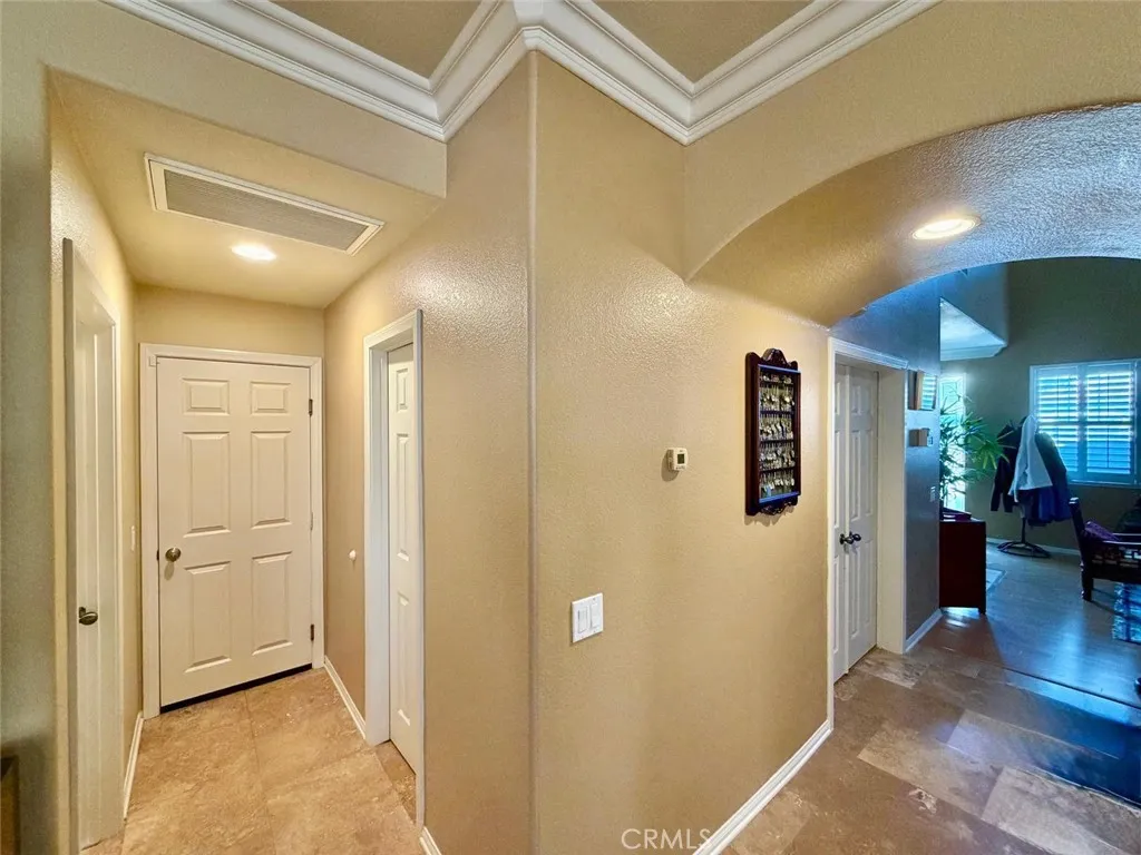 https://cdn.realtyfeed.com/cdn/127/306669102/1fbb398628f34596b28a58a62cb96289.webp
