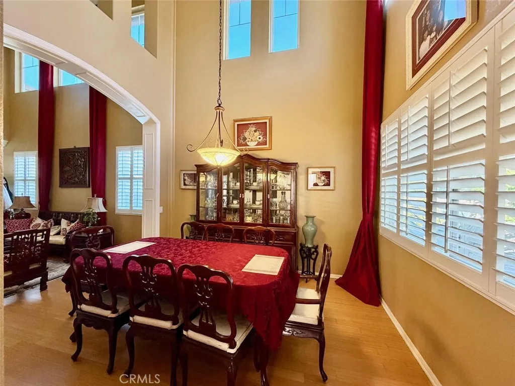 https://cdn.realtyfeed.com/cdn/127/306669102/bc3f6f914f844a72927d9c1c6bedb1bc.webp