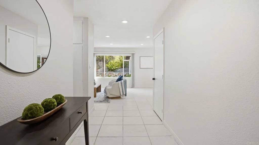 https://cdn.realtyfeed.com/cdn/127/306669119/3c489eac8be6f047bfbc37a7081da196.webp
