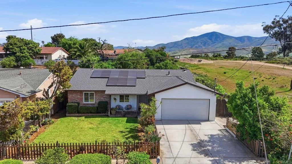 https://cdn.realtyfeed.com/cdn/127/306669119/43e6eb96a222dc5d0721e328521d9391.webp