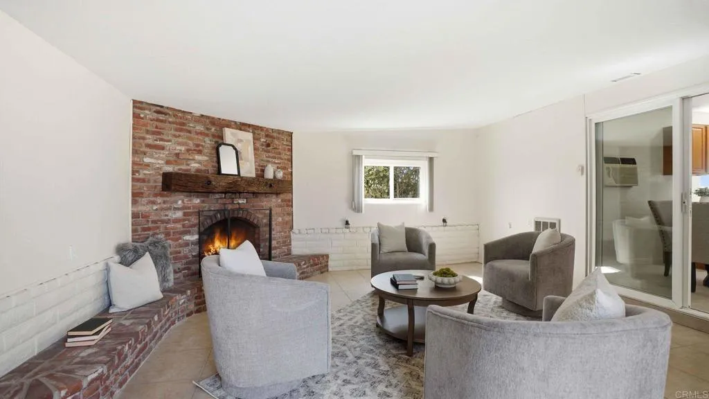 https://cdn.realtyfeed.com/cdn/127/306669119/ac637d75763cc0961305d2ee52a17513.webp