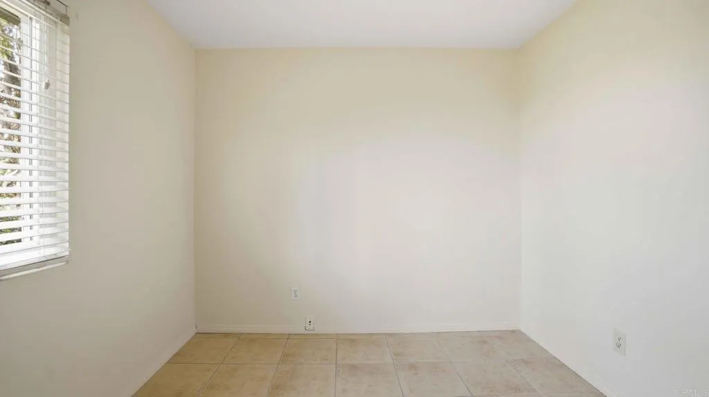 https://cdn.realtyfeed.com/cdn/127/306669119/bffe18f071041c7e0f119a4ff5584bcc.webp