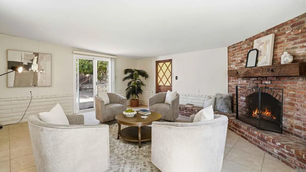 https://cdn.realtyfeed.com/cdn/127/306669119/d5517ec431bce0317b20b330b3ac1bc0.webp