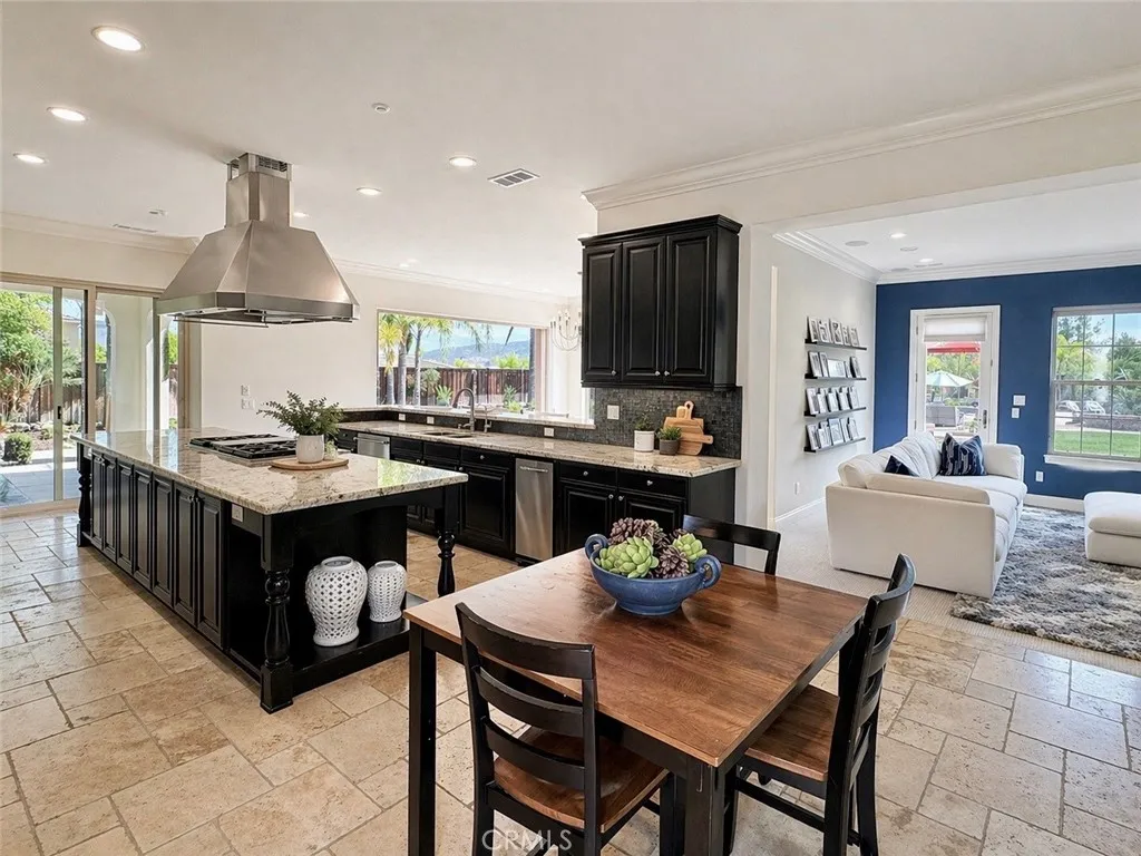 https://cdn.realtyfeed.com/cdn/127/306669156/10e04b7c0a492244ca6593367f4c9eac.webp