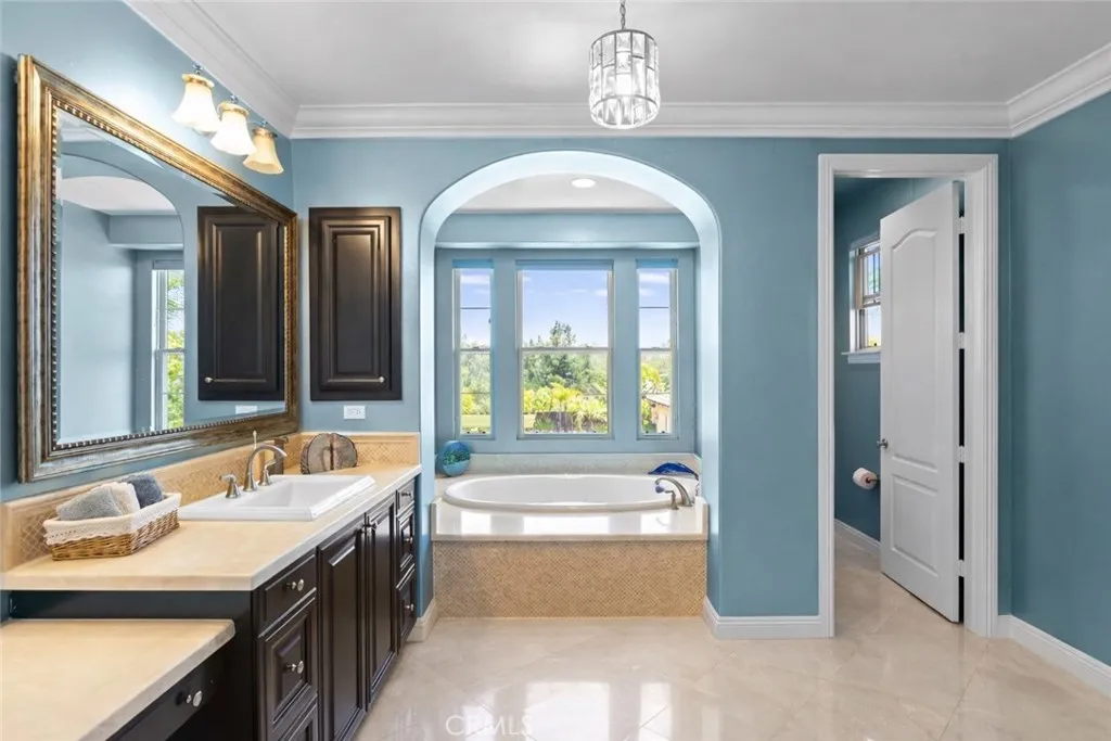 https://cdn.realtyfeed.com/cdn/127/306669156/f3d155328e5e1f4cbdad736c26c5d38f.webp