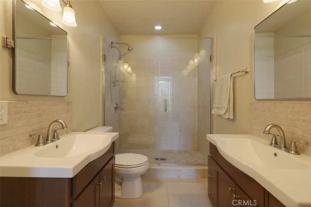 https://cdn.realtyfeed.com/cdn/127/306669272/f9febd3b461fcf7ecccfbee4587ac8b6.webp