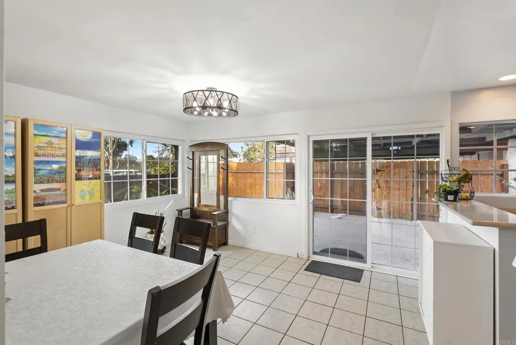 https://cdn.realtyfeed.com/cdn/127/306669339/b4c4cbccc8355c81c86aef37654aad8a.webp