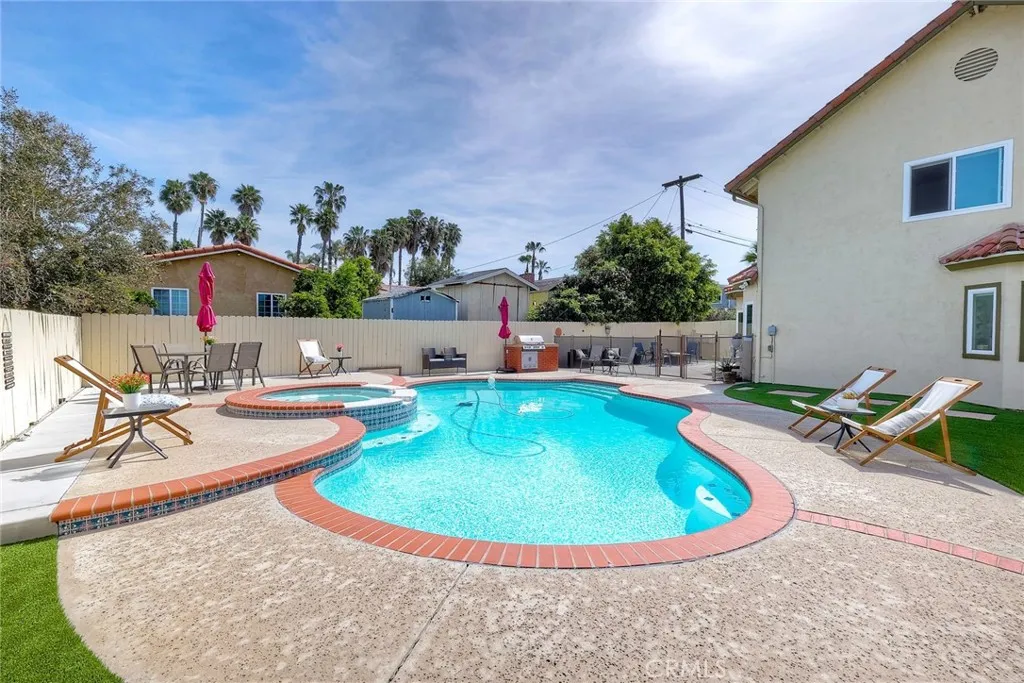 https://cdn.realtyfeed.com/cdn/127/306669351/102e4680ed9fa3b9e3f08707ea686f50.webp