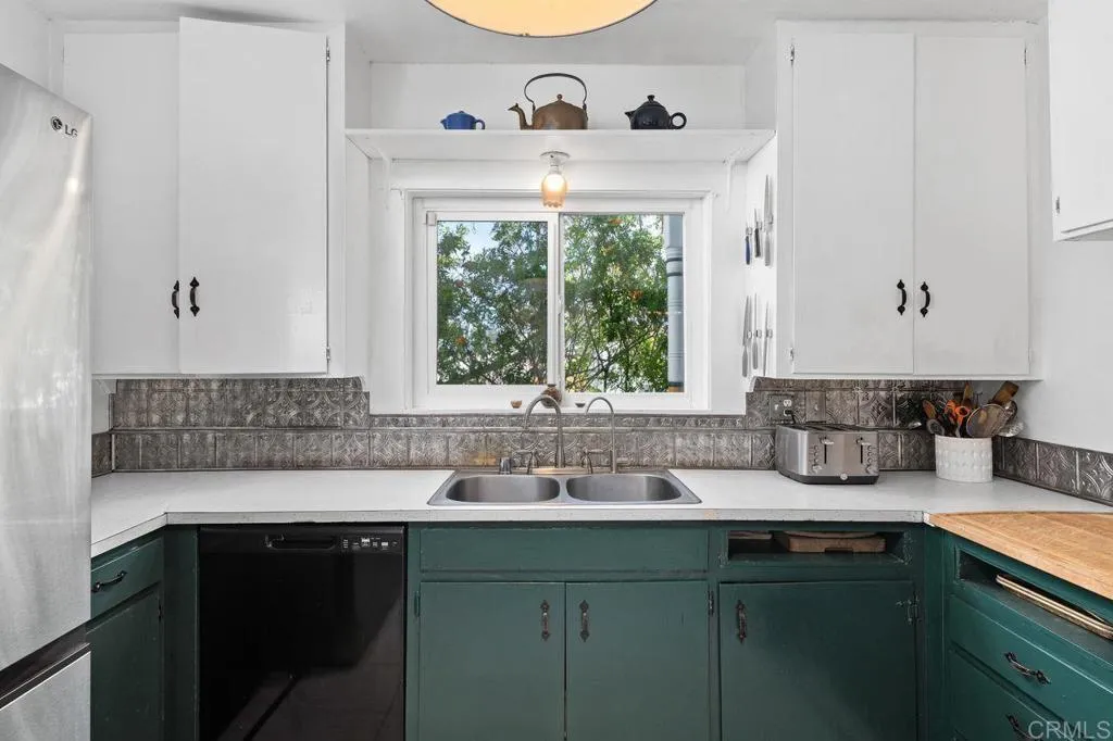 https://cdn.realtyfeed.com/cdn/127/306669432/df64cf6d37ae1b6ba7838b147c71baf9.webp