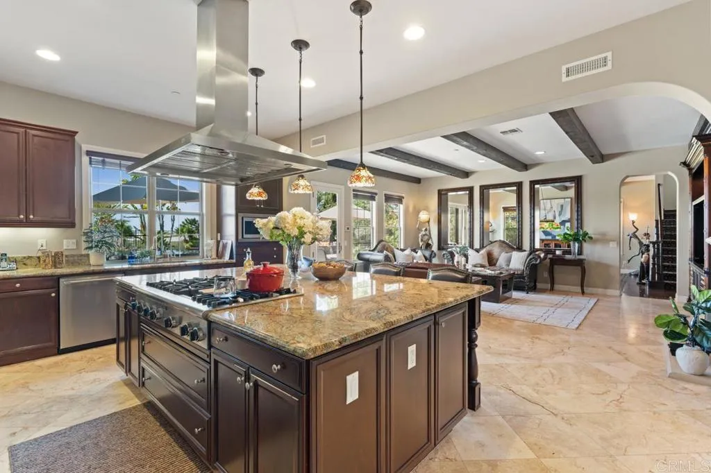 https://cdn.realtyfeed.com/cdn/127/306669502/087a20e5379e55e1f379705623c19488.webp
