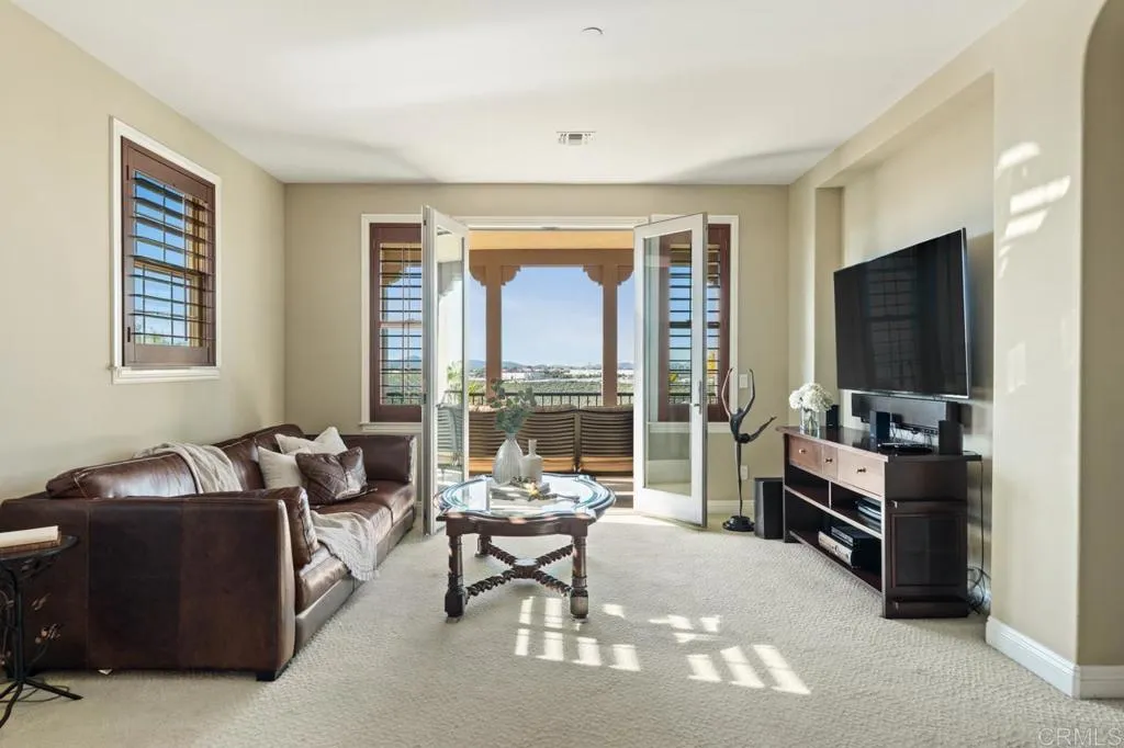 https://cdn.realtyfeed.com/cdn/127/306669502/5a47595be68f0902a89afbce91198148.webp