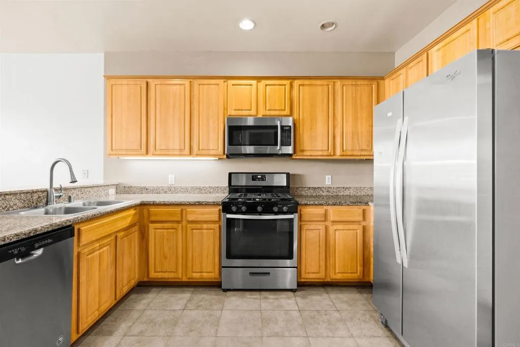 Photo #8: PTP2602061 Listing: Photo #8