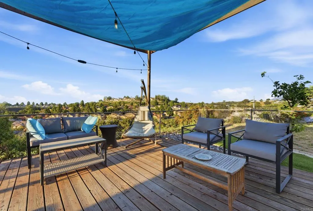https://cdn.realtyfeed.com/cdn/127/306669615/04d63cff61fc38fb45c167302e22bcc9.webp