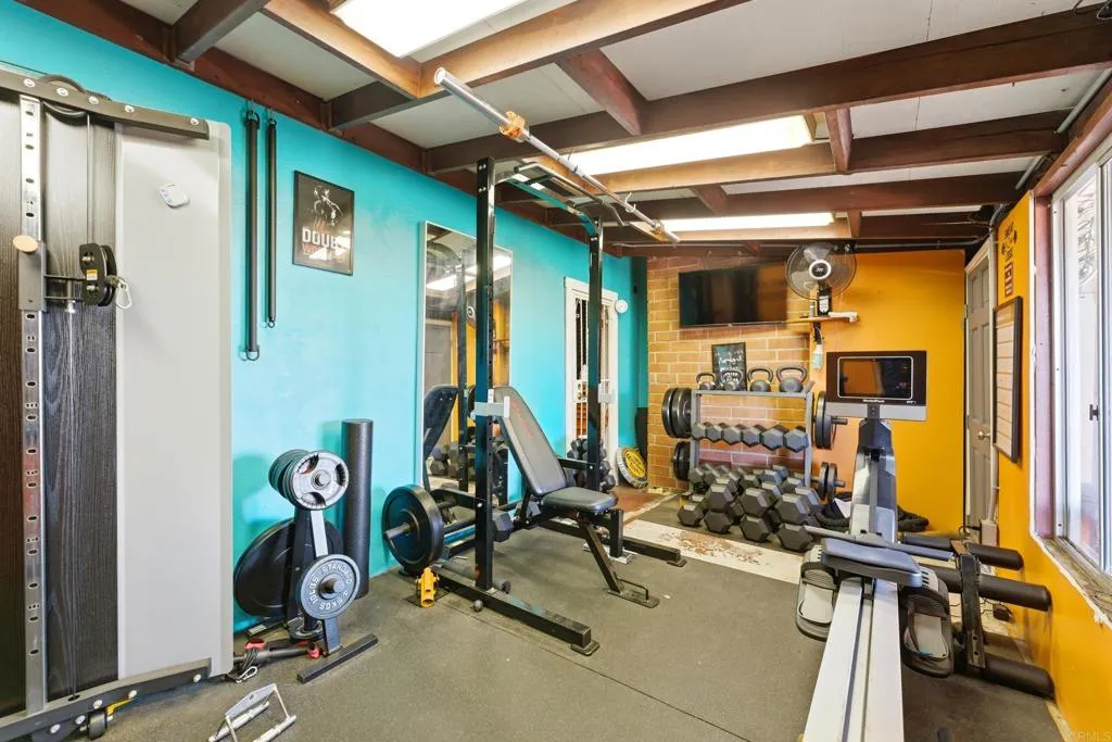 https://cdn.realtyfeed.com/cdn/127/306669615/09e09a9e064364beb378538e2b1ea4e9.webp