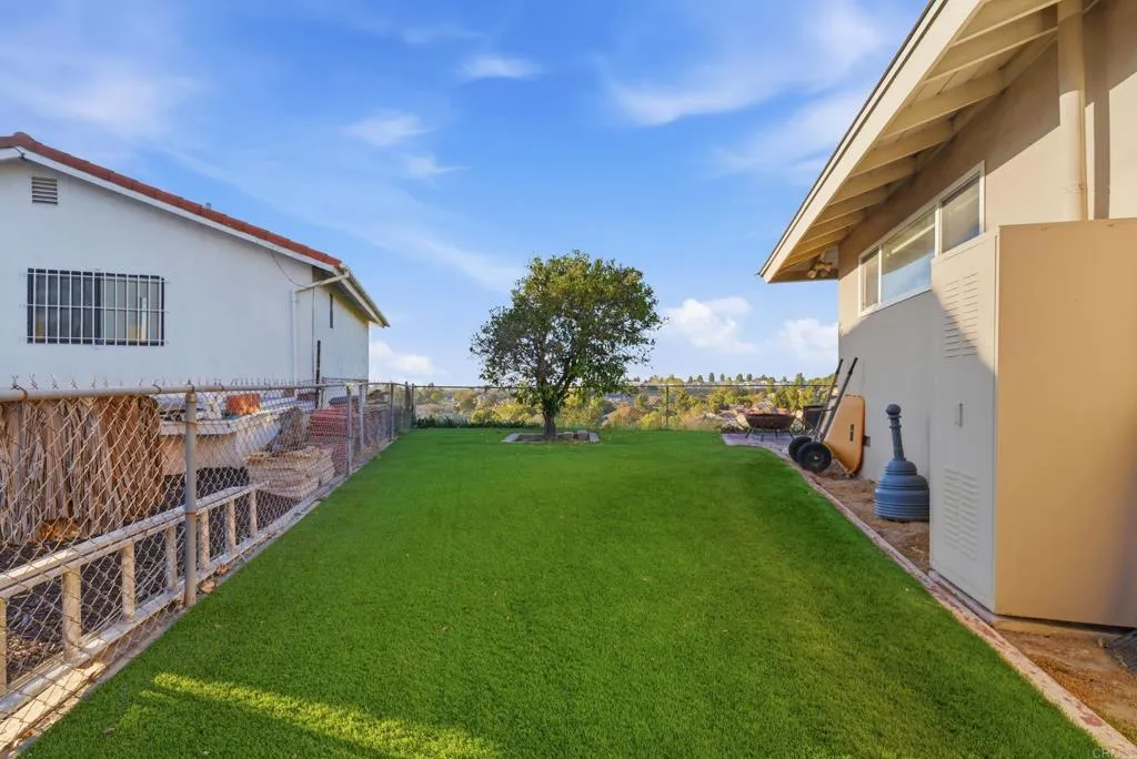 https://cdn.realtyfeed.com/cdn/127/306669615/2e9aca36c8a659c7de716235865b0bee.webp