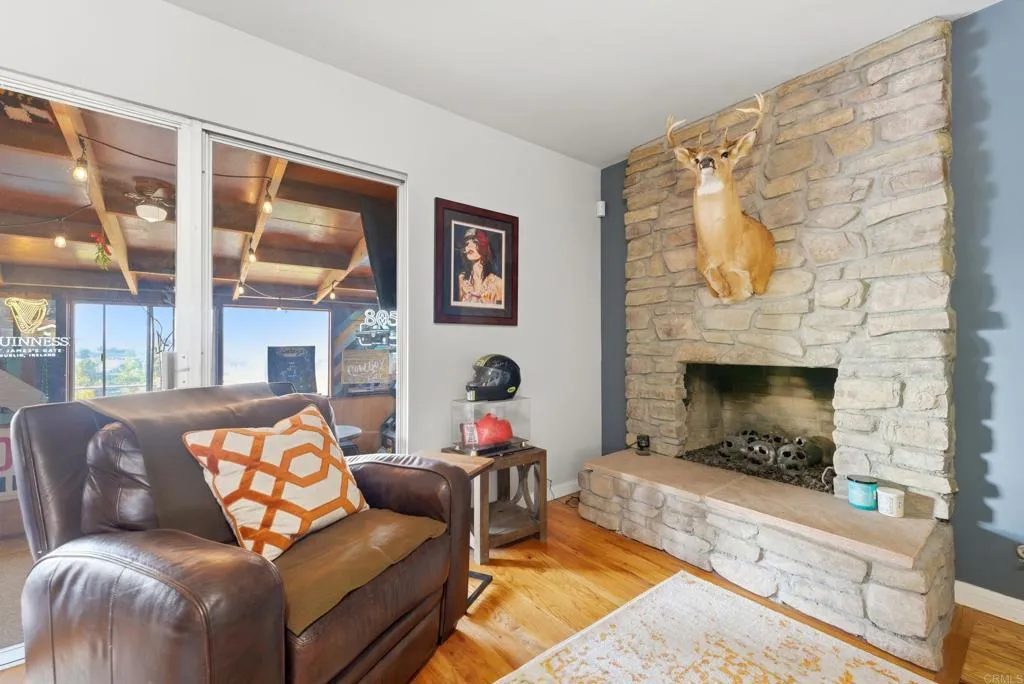 https://cdn.realtyfeed.com/cdn/127/306669615/ba453330fe0cbecd36546de7abd4b087.webp