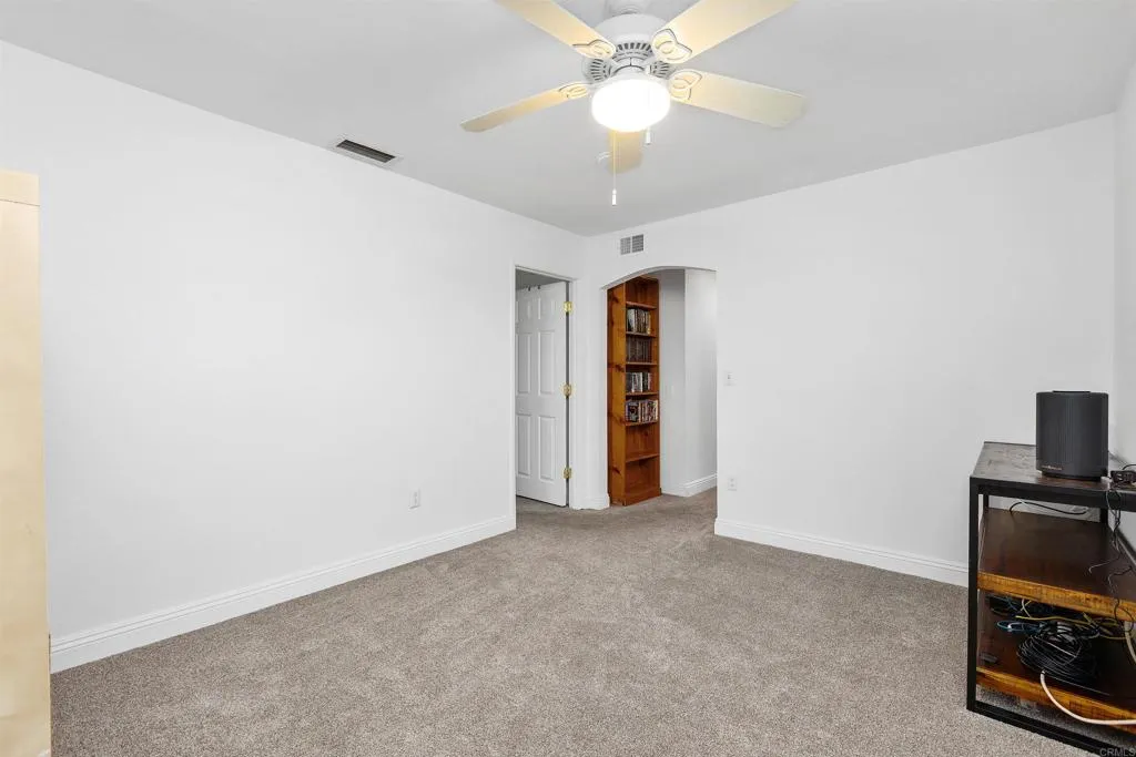 https://cdn.realtyfeed.com/cdn/127/306669620/6c13a692d0aa4670b28d089e084fd93c.webp