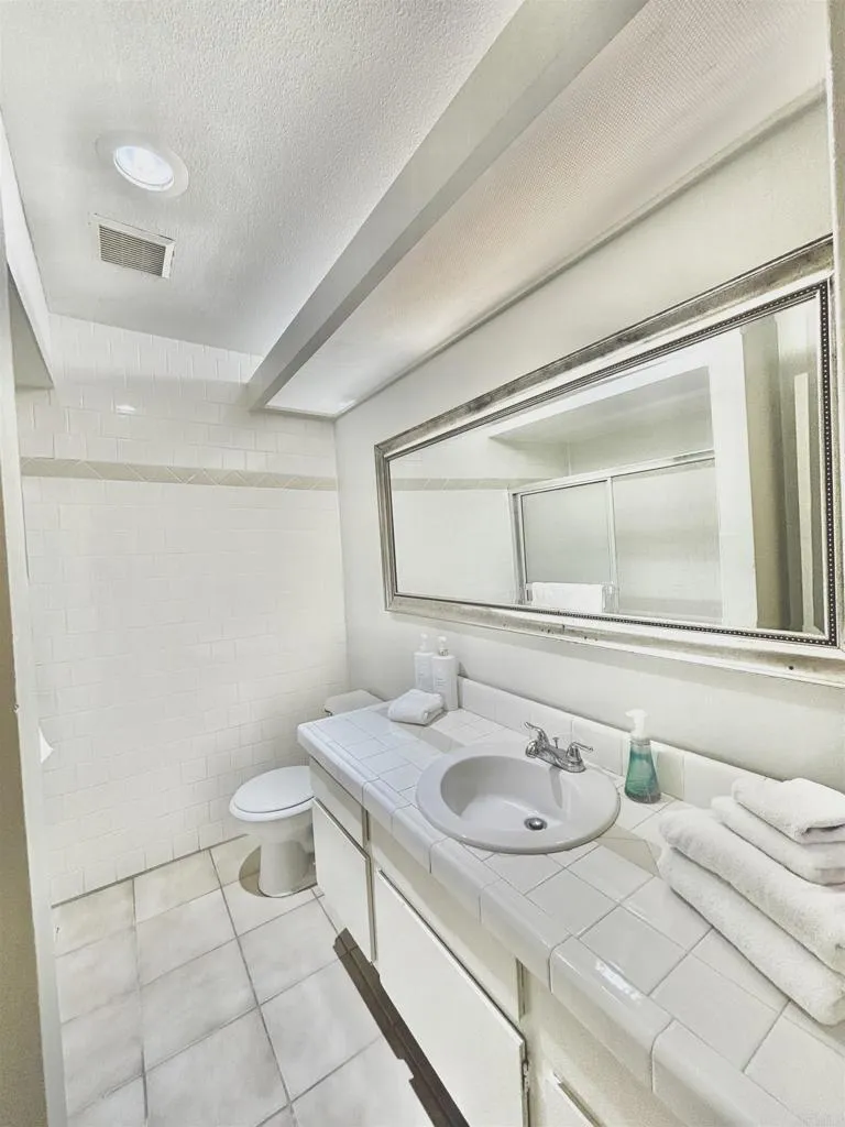 6202 Friars Rd UNIT 302, San Diego, CA, 92108