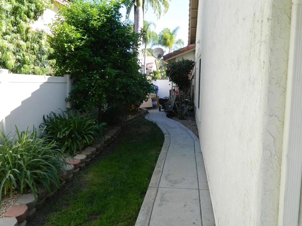 https://cdn.realtyfeed.com/cdn/127/306669716/c88b3cf4f9b3514f8e33aea7861f7aaa.webp