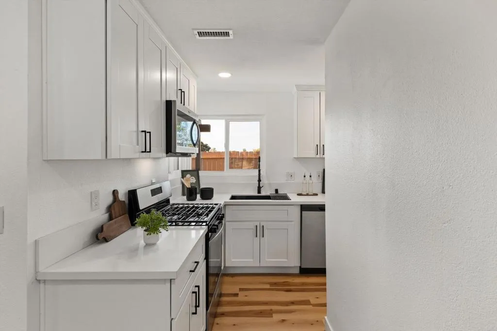 Photo #14: NDP2602564 Listing: Photo #14