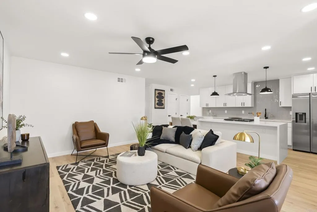 https://cdn.realtyfeed.com/cdn/127/306669777/61cb1fddfc5596aa37d3c1f13515e8be.webp