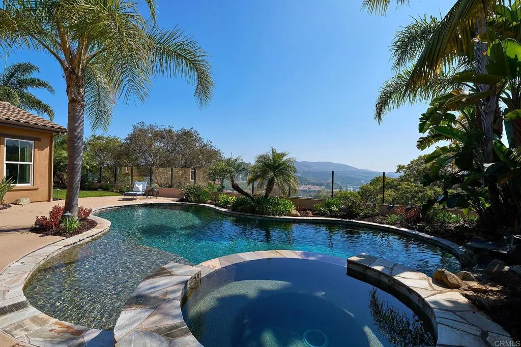 https://cdn.realtyfeed.com/cdn/127/306669800/82fdccc9b13e1fba1f5b0cdce6ced800.webp