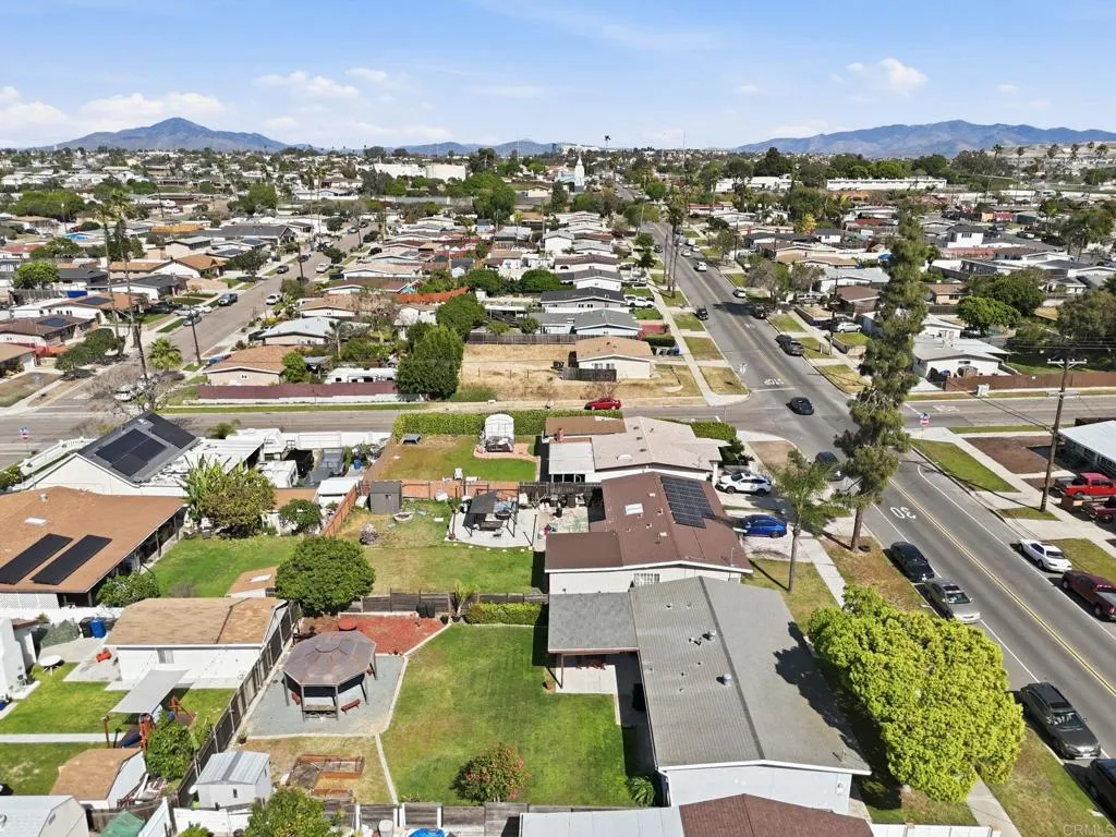 https://cdn.realtyfeed.com/cdn/127/306669806/1832d22e29ee70429011395361b1178b.webp