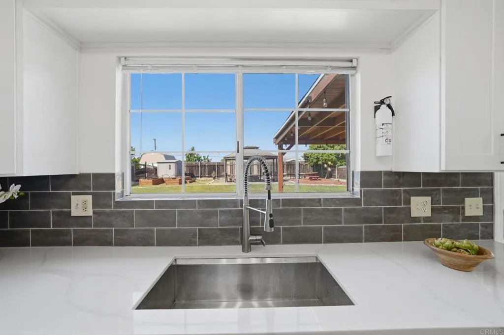 https://cdn.realtyfeed.com/cdn/127/306669806/e8746464f986cb6da104b6c5d4c563c9.webp