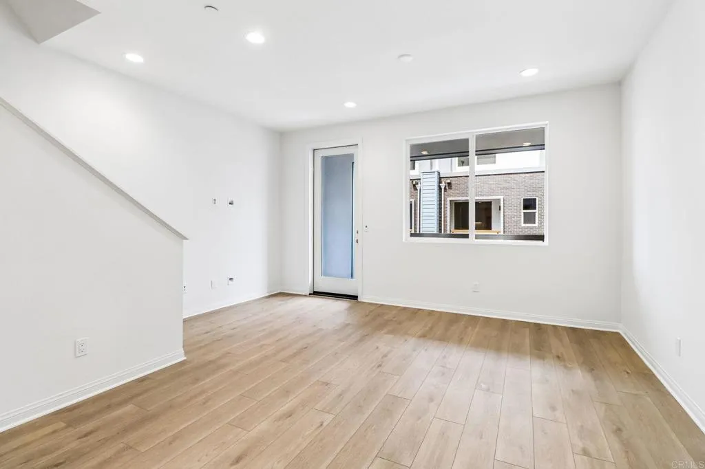 https://cdn.realtyfeed.com/cdn/127/306669814/0435d27846510c86718407dcc643e549.webp