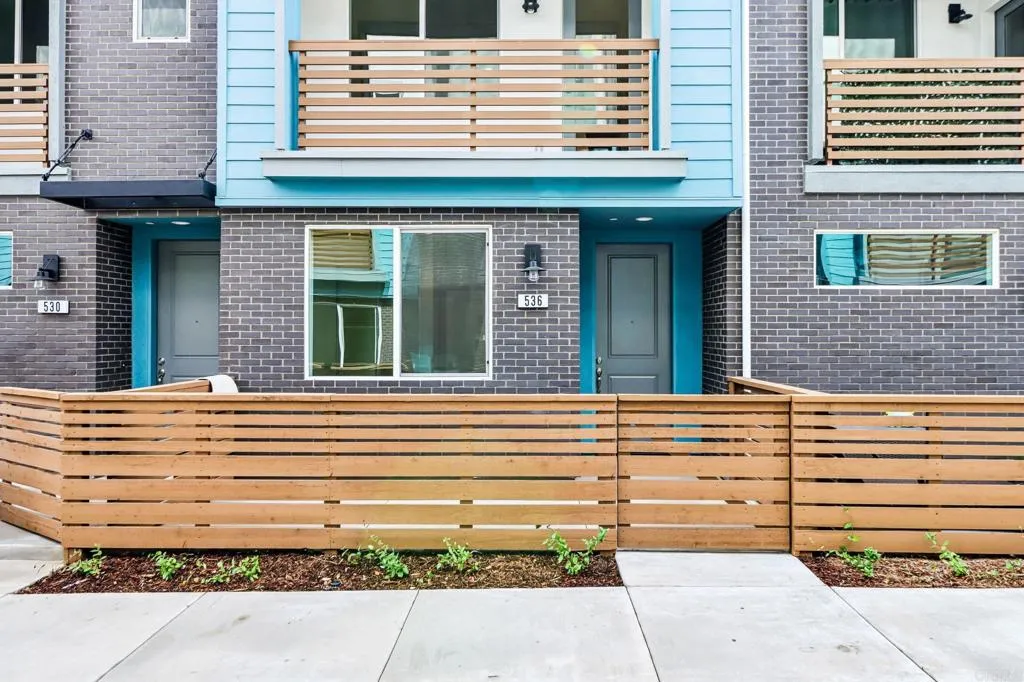 https://cdn.realtyfeed.com/cdn/127/306669814/522fc78f8fe7336d3d727f9567d5320d.webp