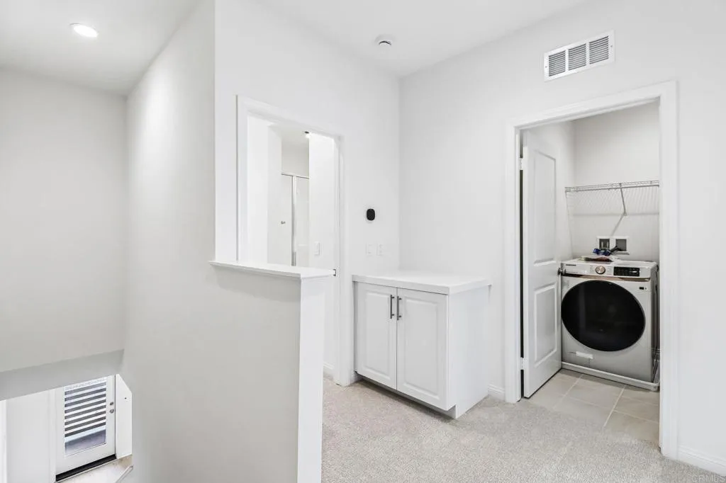 https://cdn.realtyfeed.com/cdn/127/306669814/5d2697c3be7908cfcc14c59d40360b95.webp