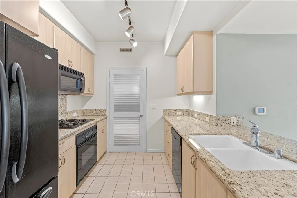 Photo #8: PT26050627 Listing: Photo #8