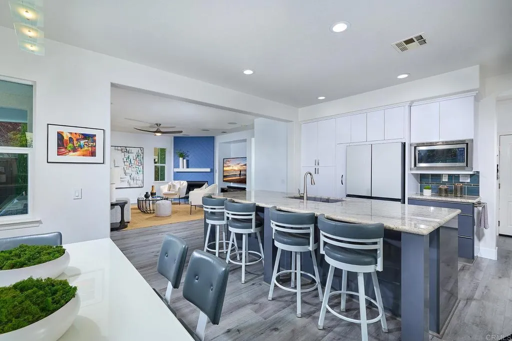 https://cdn.realtyfeed.com/cdn/127/306669871/cd06735cebb716d069c5e1ffbb64cbe0.webp