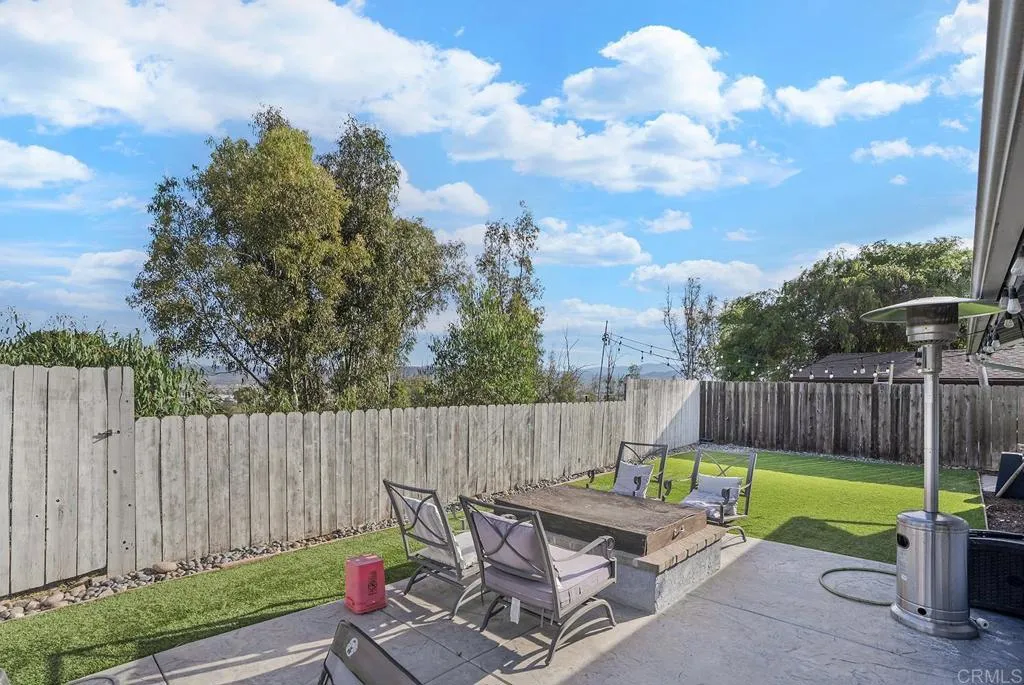 https://cdn.realtyfeed.com/cdn/127/306669910/aff2f213ce9e42618a03fe9033295b83.webp