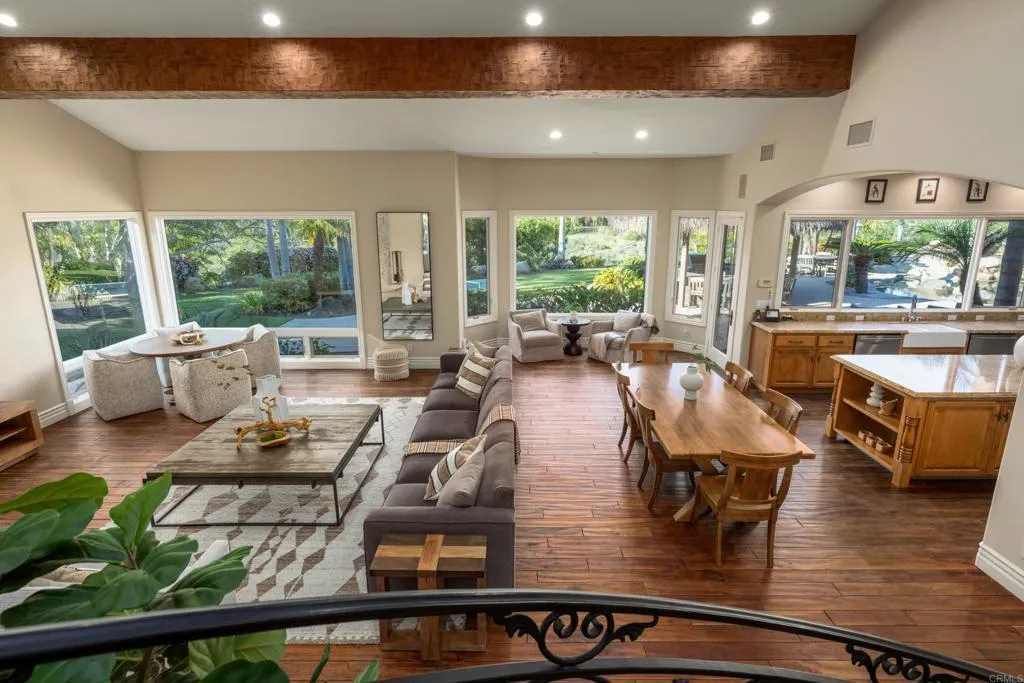 https://cdn.realtyfeed.com/cdn/127/306669931/18de74651386c0a3e3ce4ae48416e11d.webp