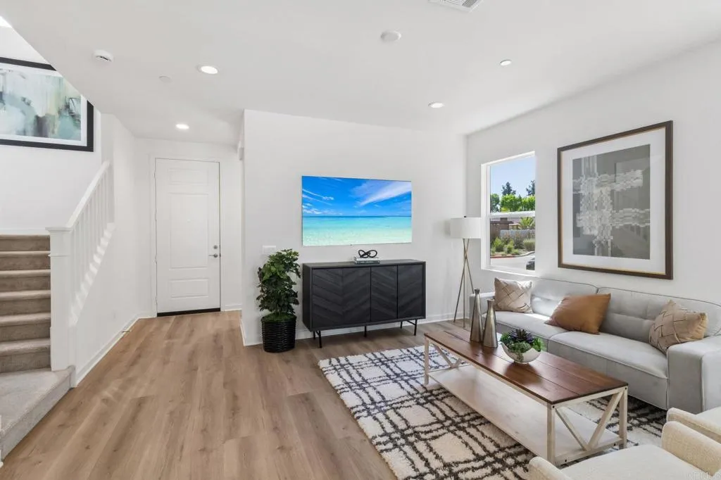 https://cdn.realtyfeed.com/cdn/127/306669952/47adc04f744ae384a7c0e294e5bdab34.webp