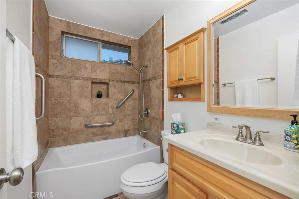 Photo #19: OC26059635 Listing: Photo #19