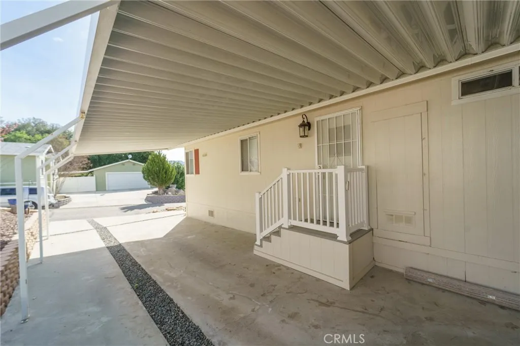 https://cdn.realtyfeed.com/cdn/127/306670024/250eb6c8437db4907865d93f21fb85cc.webp