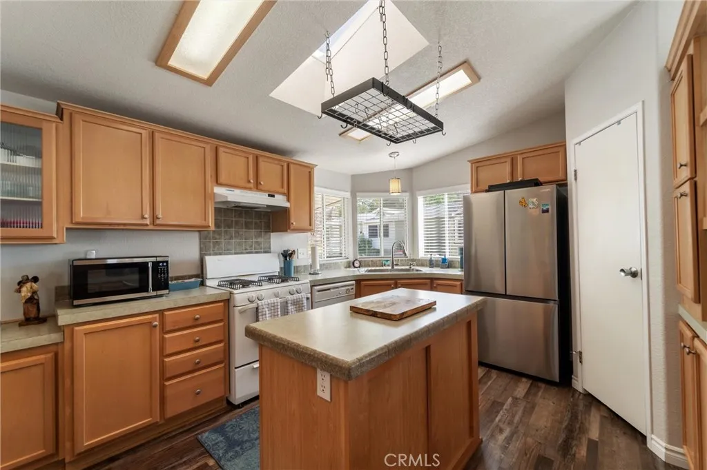 https://cdn.realtyfeed.com/cdn/127/306670024/5b54513784b199c98445d6497dc2af03.webp