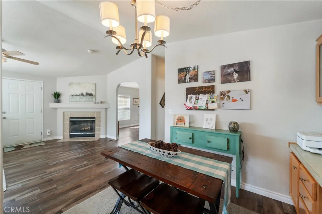 https://cdn.realtyfeed.com/cdn/127/306670024/ad14b9ce9bd1b190e39f47c6dba89f69.webp