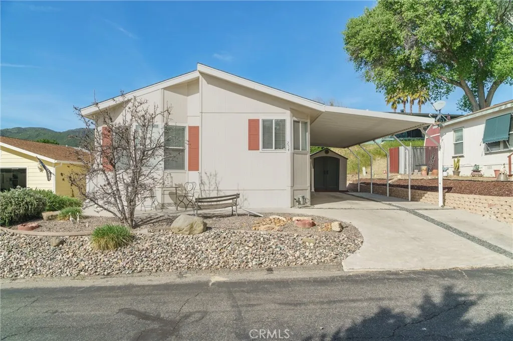 https://cdn.realtyfeed.com/cdn/127/306670024/e76af69d06c74fa23dda76948192b0c2.webp