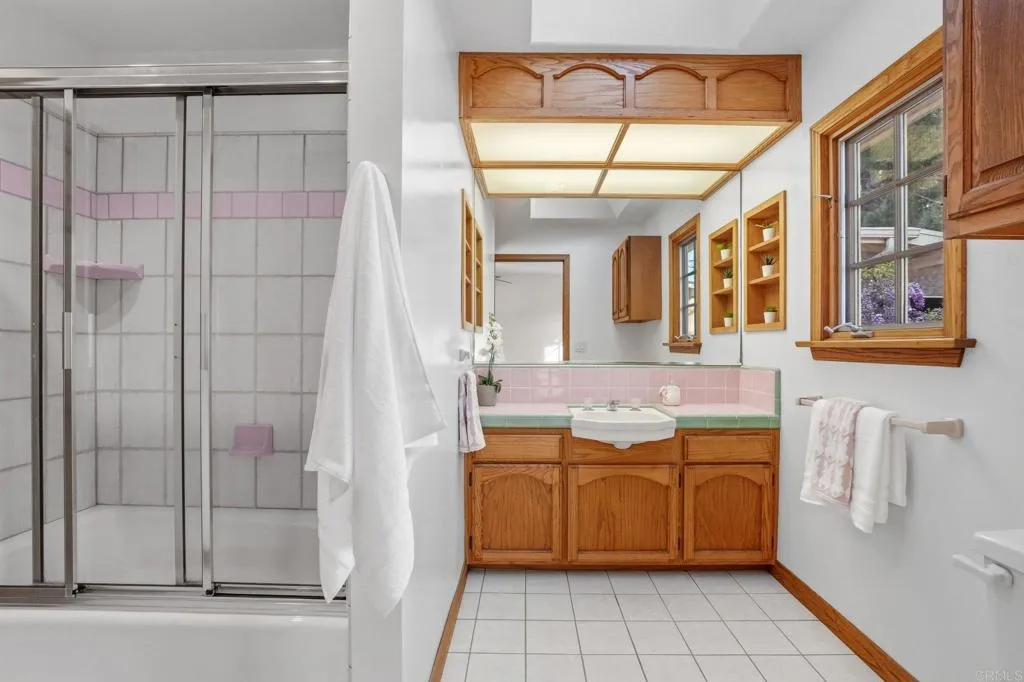 https://cdn.realtyfeed.com/cdn/127/306670025/39ac7404b801c674807c0206e927e407.webp