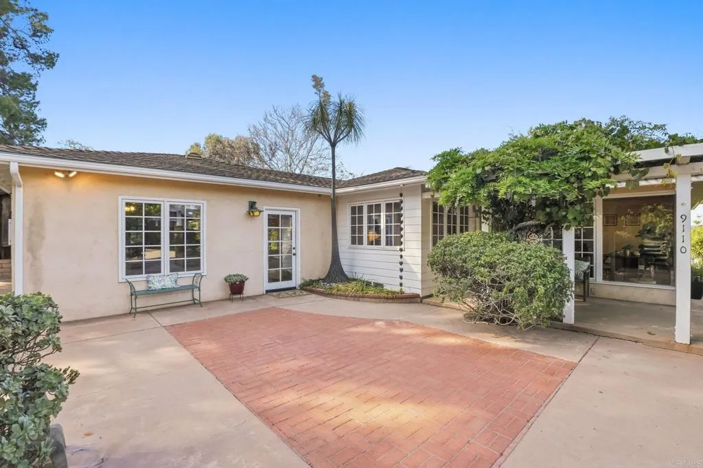https://cdn.realtyfeed.com/cdn/127/306670025/6e0fcbcc53724e3e7dea26199f90fa5f.webp