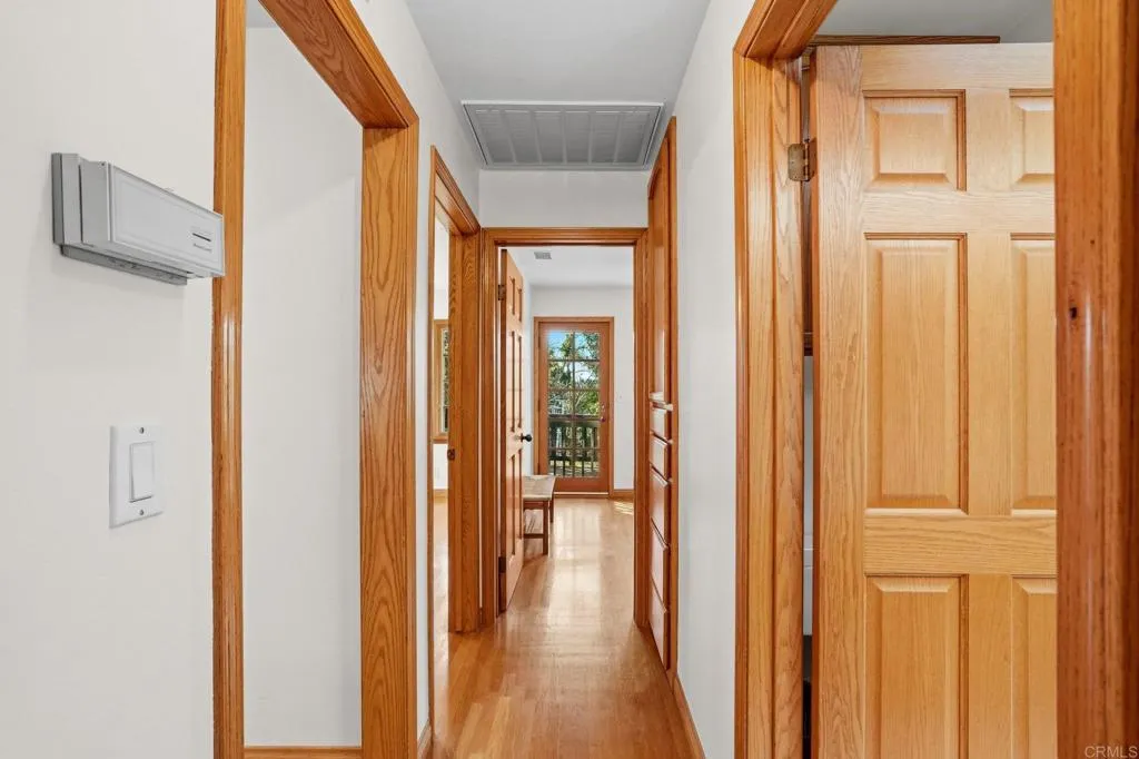 https://cdn.realtyfeed.com/cdn/127/306670025/cdfcdb992bc54ca0177f4c865dd556d3.webp