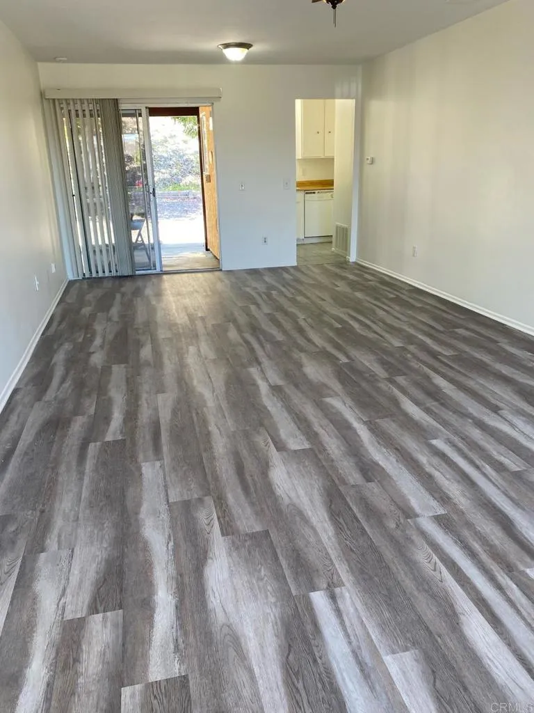 https://cdn.realtyfeed.com/cdn/127/306670066/4e2a18e0bcb1bc3e7c29bc04d3536cbd.webp