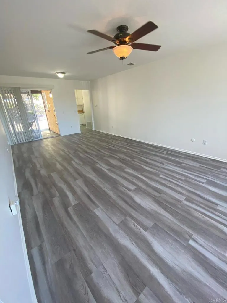 https://cdn.realtyfeed.com/cdn/127/306670066/f4f8ac1677914a6a6ed252b09295756c.webp