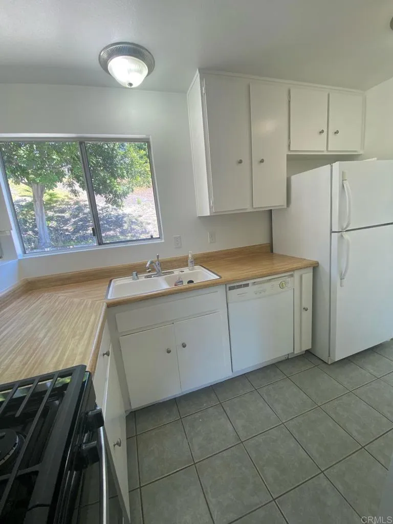 https://cdn.realtyfeed.com/cdn/127/306670066/f9477a29aad204adc07f29c9f8b3a248.webp