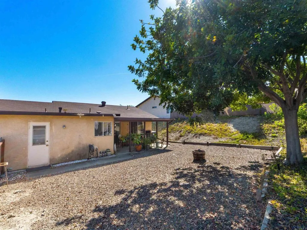 https://cdn.realtyfeed.com/cdn/127/306670066/fec62e90a7c189df72ed10ab0bb54ef4.webp