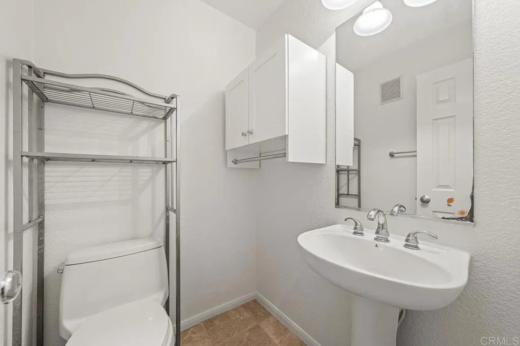 https://cdn.realtyfeed.com/cdn/127/306670092/2946c56b8c47417b2c2bf57bc02d2212.webp